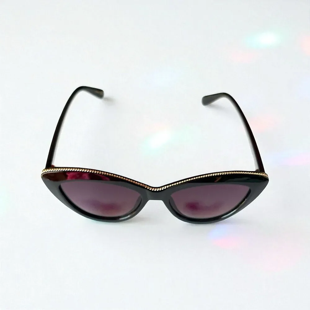 VELVET EYEWEAR The Lily Cat Eye Sunglasses in black w/microfiber pouch